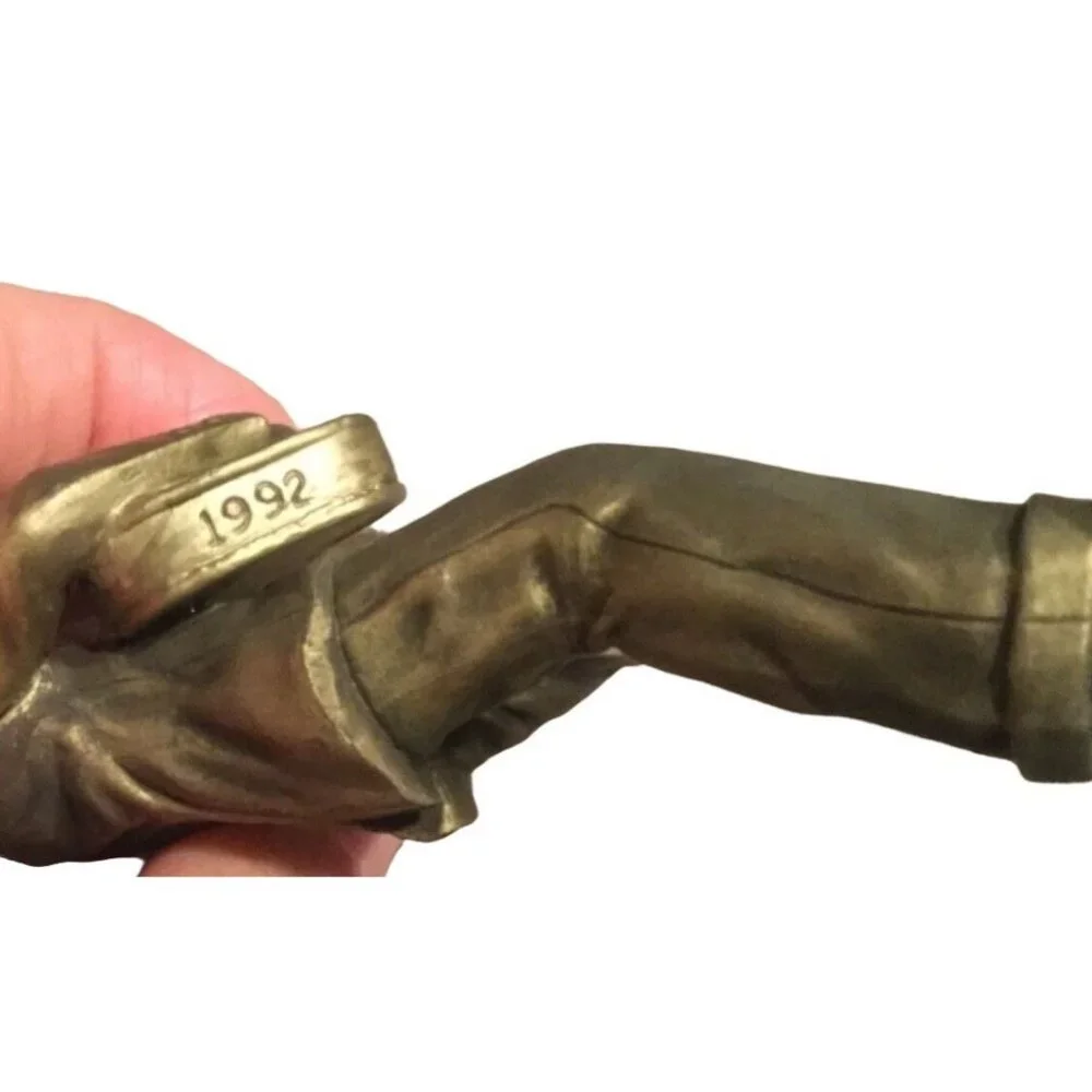 Hallmark Gold Crown Exclusive Elvis Presley 1992 Keepsake Guitar Ornament Collec - Picture 6 of 9